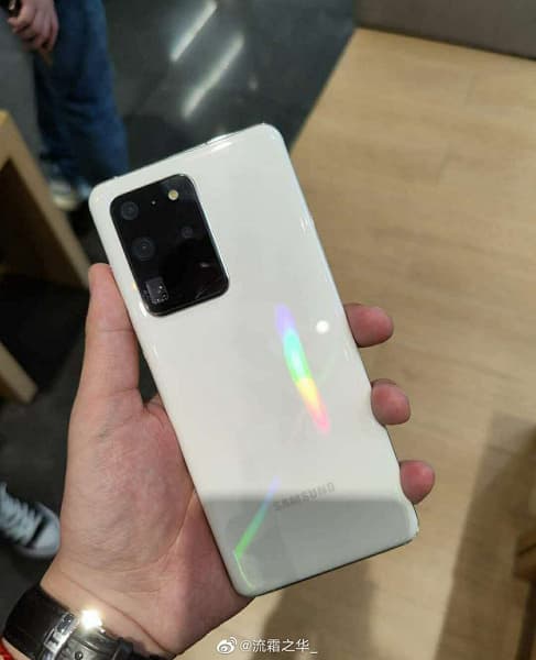 Выходит новая версия самого спорного флагмана современности Samsung Galaxy S20 Ultra, но нужна ли она? Выходит новая версия самого спорного флагмана современности Samsung Galaxy S20 Ultra, но нужна ли она?