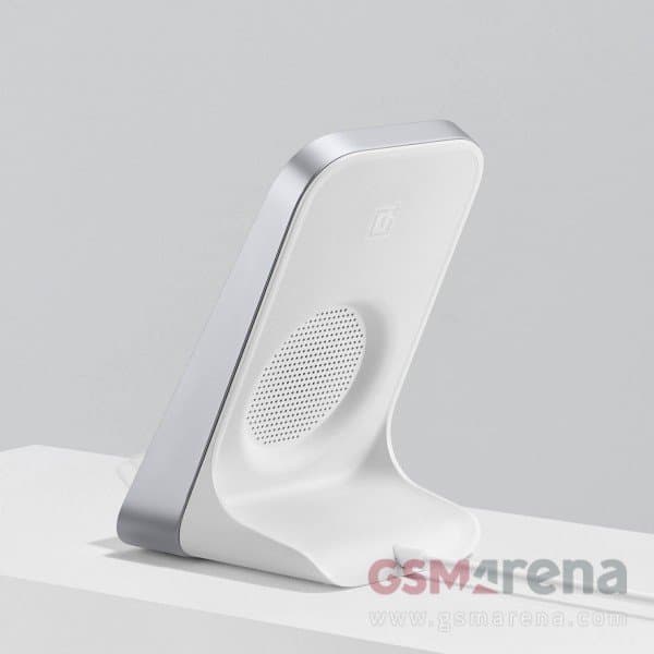 Смотрим на первую беспроводную зарядную станцию OnePlus