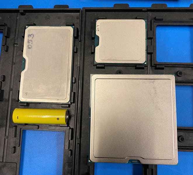 Intel показала линейку своих дискретных GPU Xe, один из них просто огромный