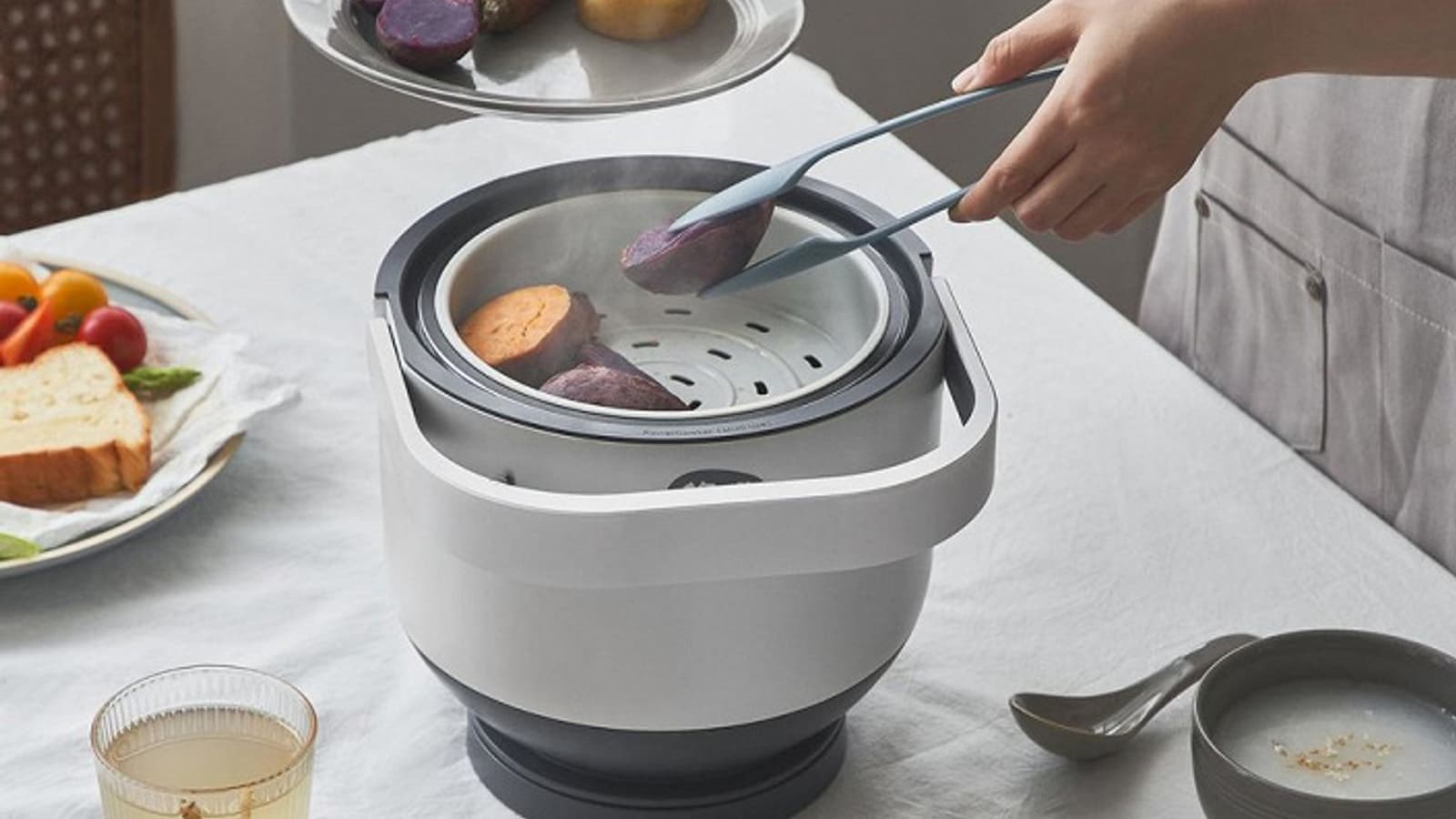 Xiaomi представила крошечную мультиварку Youban за $50