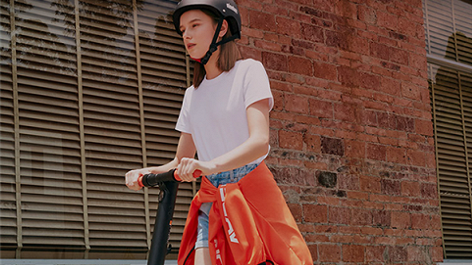 Xiaomi представила складной электросамокат Ninebot ES1L