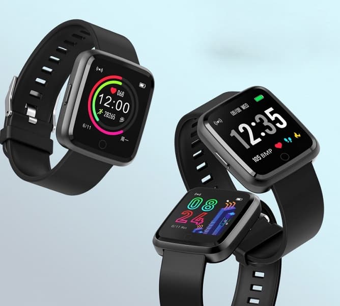 ZTE привезла в Россию свои первые умные часы