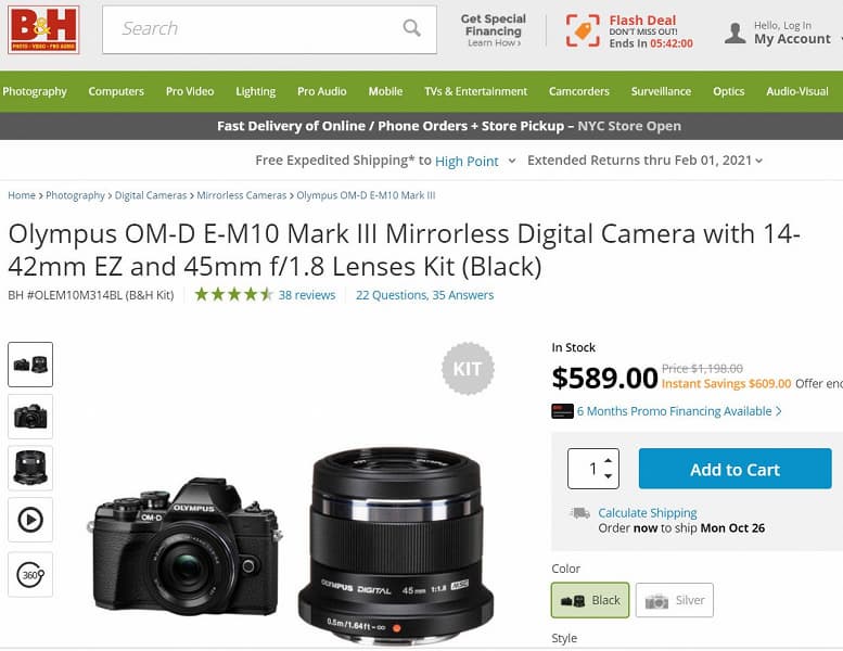 Комплекты из камер Olympus OM-D E-M10 Mark III и двух объективов распродаются меньше чем за полцены