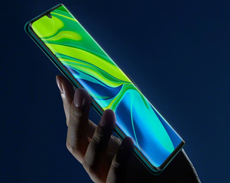 Народный камерофон Xiaomi наконец получил Android 11