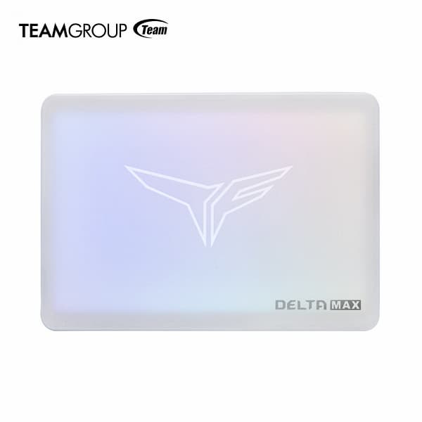 В твердотельном накопителе Delta Max White RGB предусмотрено два варианта управления подсветкой