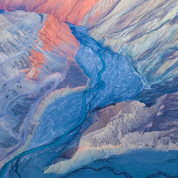 Оригинальные обои с Huawei Mate X2 в высоком разрешении