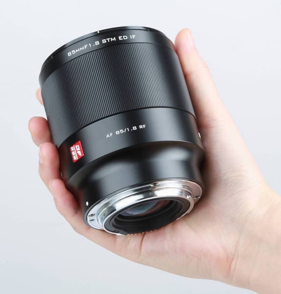 Компания Viltrox анонсировала свой первый полнокадровый объектив с автофокусировкой и креплением Canon RF