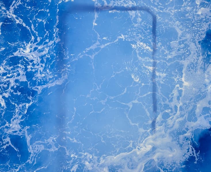 «Флагманы — это не единственные смартфоны на рынке». Meizu обозначила цену первого за несколько лет смартфона mBlu