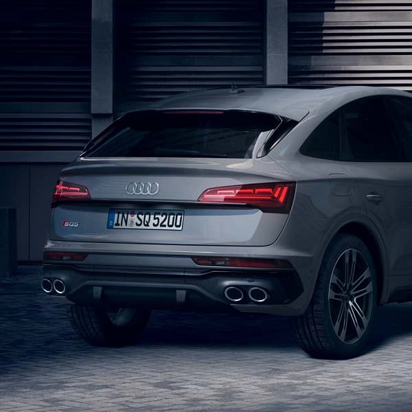 Новый спортивный купе-кроссовер Audi SQ5 Sportback прибыл в Россию