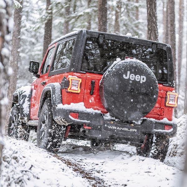 Jeep привезёт новые Grand Cherokee, Wrangler и Compass в Россию