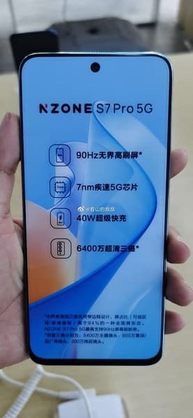 Так выглядит NZONE S7 Pro 5G – первая модель совершенно нового бренда Huawei. Опубликовано живое фото смартфона Так выглядит NZONE S7 Pro 5G – первая модель совершенно нового бренда Huawei. Опубликовано живое фото смартфона