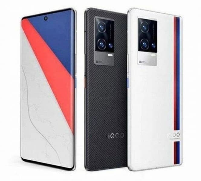 Передовой экран Samsung E5 разрешением 2К, Snapdragon 888 Plus, 50 Мп, 4500 мА·ч, 120 Вт. Это IQOO 8 Pro – убийца Xiaomi Mi 11 Ultra и Honor Magic3 Pro