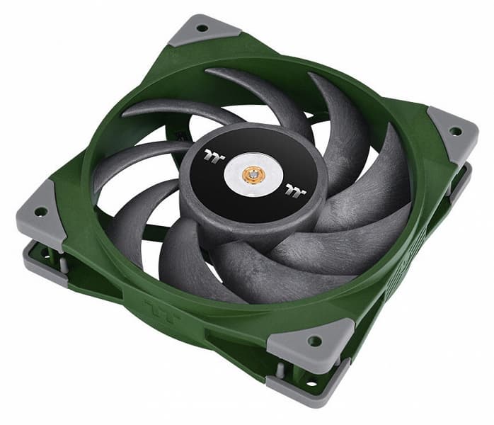 Вентилятор Thermaltake Toughfan 12 предложен в двух неизбитых цветах