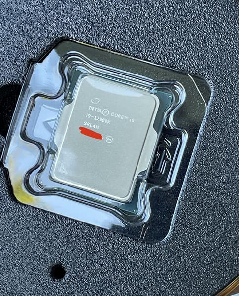 Флагманский Core i9-12900K уже продают в Германии. Он не только быстрее Ryzen 9 5950X, но еще и на 200 долларов дешевле