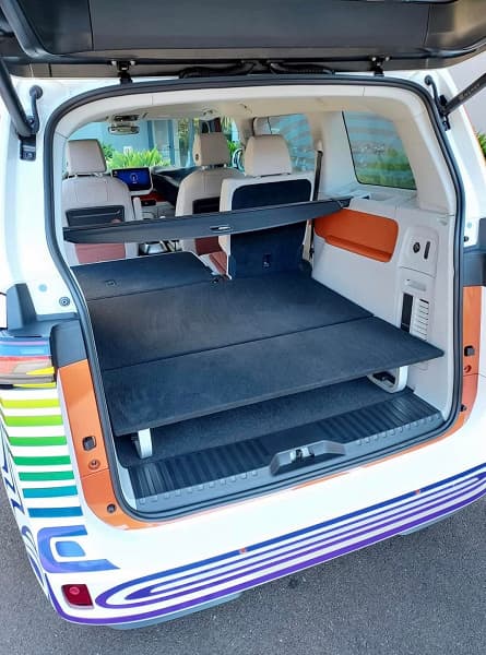 Стало известно, как выглядит электромобиль VW ID. Buzz внутри