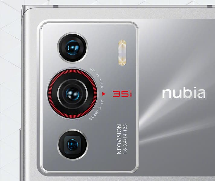 Так снимает нетипичный камерофон с сенсором Sony IMX787 и 35-миллиметровым объективом. Красивые фото, сделанные на камеру Nubia Z40 Pro Так снимает нетипичный камерофон с сенсором Sony IMX787 и 35-миллиметровым объективом. Красивые фото, сделанные на камеру Nubia Z40 Pro