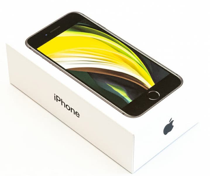 Apple нанесет двойной удар по Android-смартфонам: после выхода iPhone SE 2022 за 300 долларов нынешний iPhone SE 2020 может подешеветь до 200 долларов