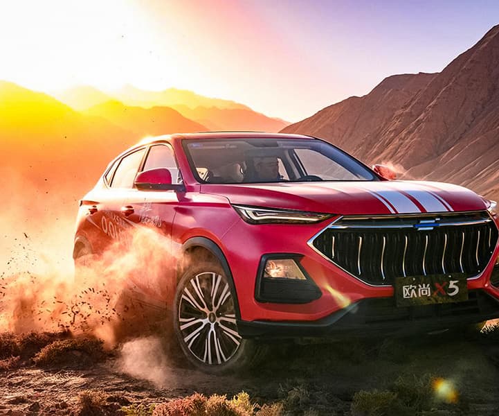 Современный китайский кроссовер с атмосферным двигателем за 1,8 млн рублей. В России появился Changan Auchan X5