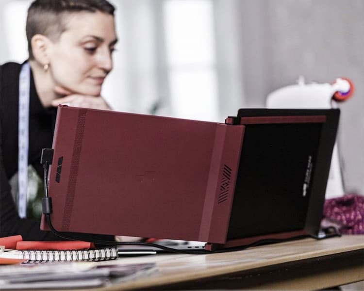 На выпуск дисплея Dual Max собрано 685 000 долларов