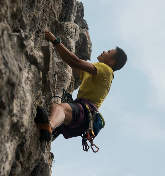 Экран AMOLED 1,39 дюйма, 150 спортивных режимов, GPS, NFC, датчики ЧСС и SpO2, водозащита и 24 дня автономной работы за 225 долларов. Представлены умные часы Amazfit T-Rex 2