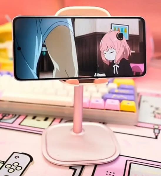 108 Мп, 120 Гц, 67 Вт и экран больше, чем у Xiaomi 12. Xiaomi 12 Lite в двух цветах позирует на новых изображениях