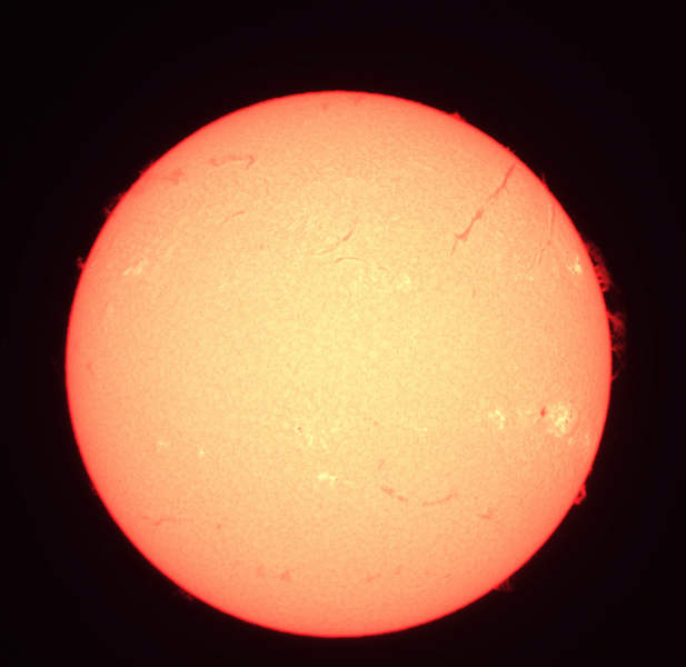 Роскосмос показал «треснутое» солнце