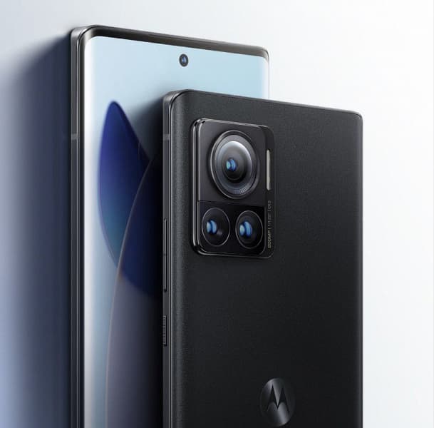 Представлен Moto X30 Pro – первый в мире смартфон с 200-мегапиксельной камерой. И он оказался совсем недорогим