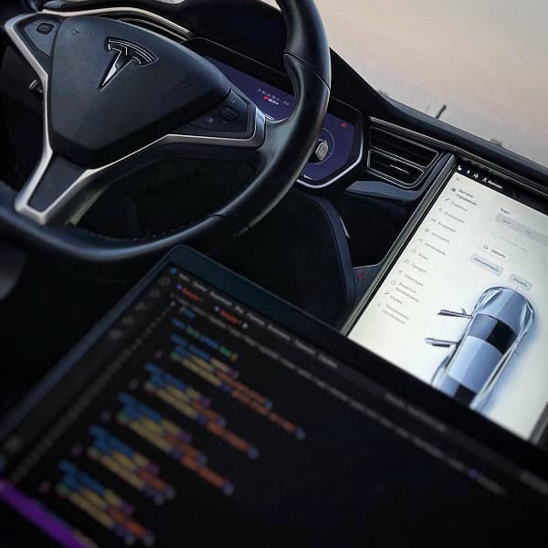 Илон Маск оценит. Российский разработчик создал Telegram-бот для управления Tesla