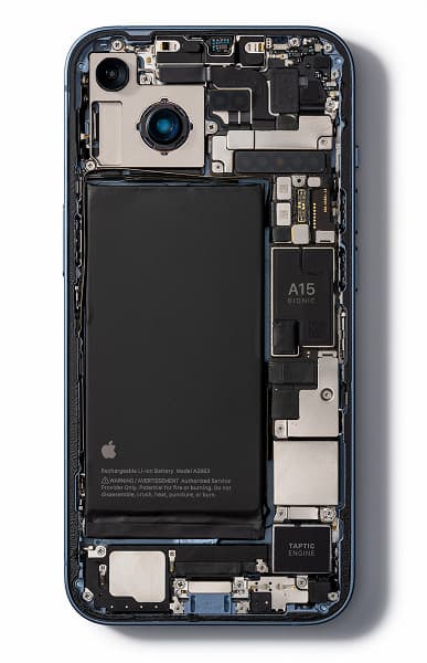 Это самое значительное изменение дизайна iPhone за долгое время. iFixit назвали iPhone 14 самым ремонтопригодным аппаратом Apple за последние годы