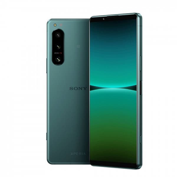 Экран OLED 6,1 дюйма, Snapdragon 8 Gen 1, четыре 12-мегапиксельные камеры, 5000 мА·ч. Представлен субфлагман Sony Xperia 5 IV, который стоит как Galaxy S22 Ultra