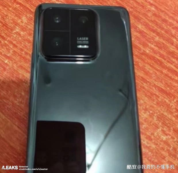 И снова эксперименты с камерой. Первое живое фото Xiaomi 13