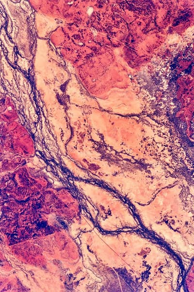 Хоть сейчас на обои смартфона: Роскосмос опубликовал «фантастическую» подборку фото с борта МКС