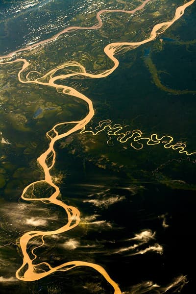 Хоть сейчас на обои смартфона: Роскосмос опубликовал «фантастическую» подборку фото с борта МКС