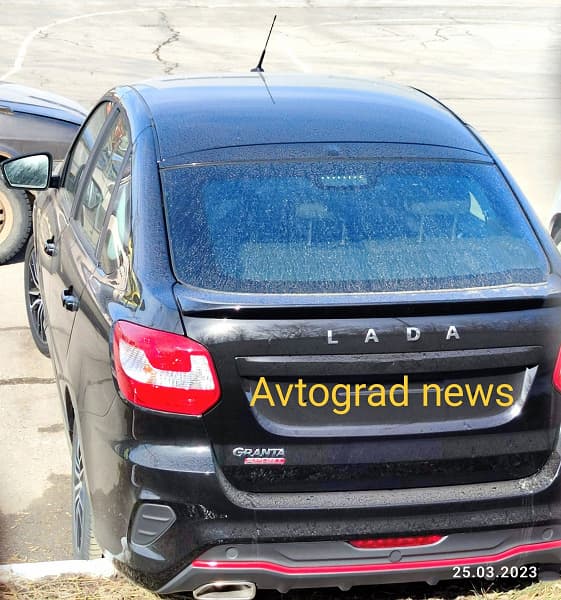 Так выглядит новая Lada Granta Sport в кузове лифтбэк. Свежесобранные автомобили засняли на заводе