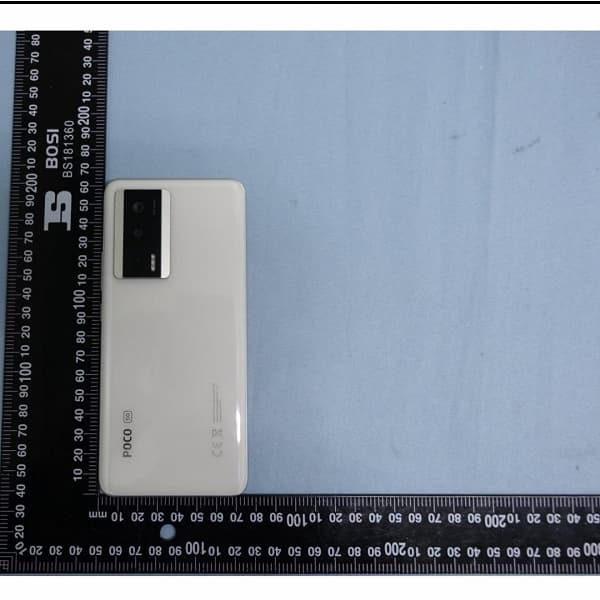 Живое фото Poco F5 Pro подтверждает, что это клон Redmi K60. Ждем SoC Snapdragon 8 Plus Gen 1, аккумулятор 5500 мА·ч и 64-мегапиксельную камеру