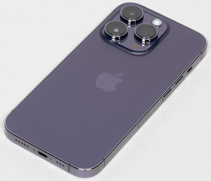 Samsung вернула себе лидерство на рынке смартфонов, однако Apple дышит ей в спину