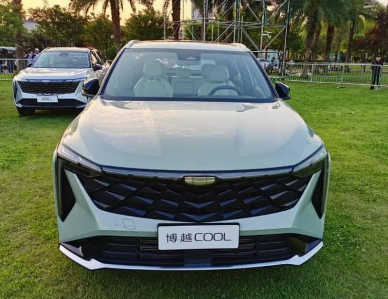 Geely Atlas нового поколения с автопилотом, двигателем Volvo, Snapdragon 8155 и большим экраном оказался даже дешевле, чем ожидалось