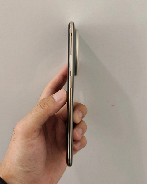 Huawei Mate 70 Air демонстрируется со всех сторон за день до старта предзаказа