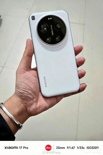 Xiaomi 17 Ultra на первых качественных фото: 200-Мп камера Leica с дюймовым сенсором и огромная батарея Xiaomi 17 Ultra на первых качественных фото: 200-Мп камера Leica с дюймовым сенсором и огромная батарея