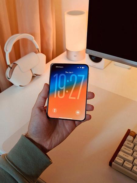 iPhone Fold без складки на экране и толщиной 4,5 мм: первые живые фото новинки iPhone Fold без складки на экране и толщиной 4,5 мм: первые живые фото новинки