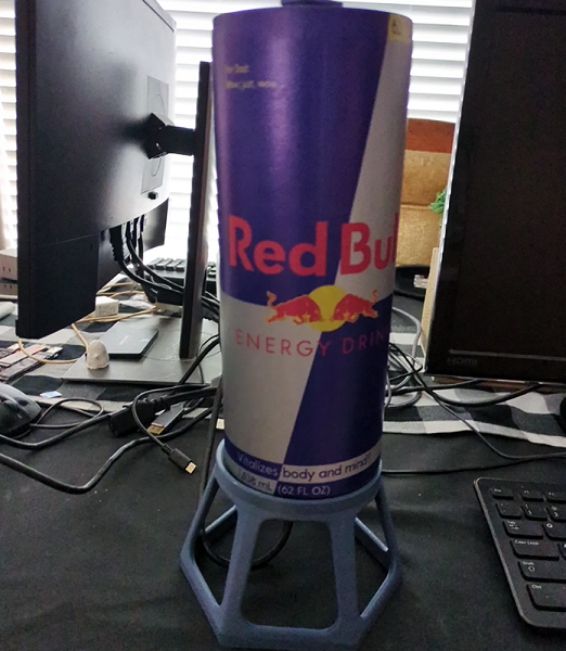 Игровой ПК в банке Red Bull: энтузиаст создал мини-компьютер для Doom и Mortal Kombat в необычном корпусе Игровой ПК в банке Red Bull: энтузиаст создал мини-компьютер для Doom и Mortal Kombat в необычном корпусе