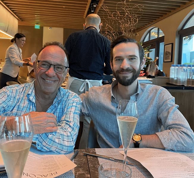 Американец покончил с собой под воздействием нейросети Google Американец покончил с собой под воздействием нейросети Google